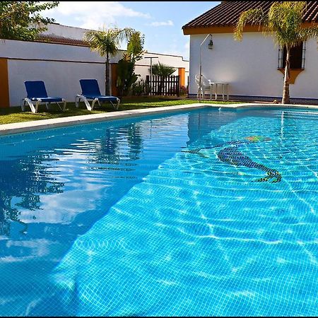Chalet Con Piscina En Roche Viejo โกนิล เด ลาฟรอนเตรา ภายนอก รูปภาพ